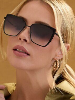 NWT • Diff Eyewear • Becky golf flash brown gradient sunnies Diff Eyewear | Accessories | Nwt Diff Eyewear Becky Golf  main image 2